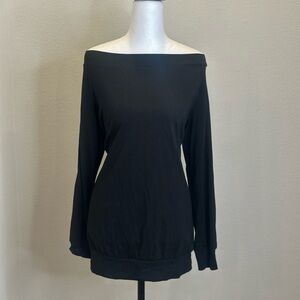 🍒 Off-the-Shoulder Long Sleeve Top